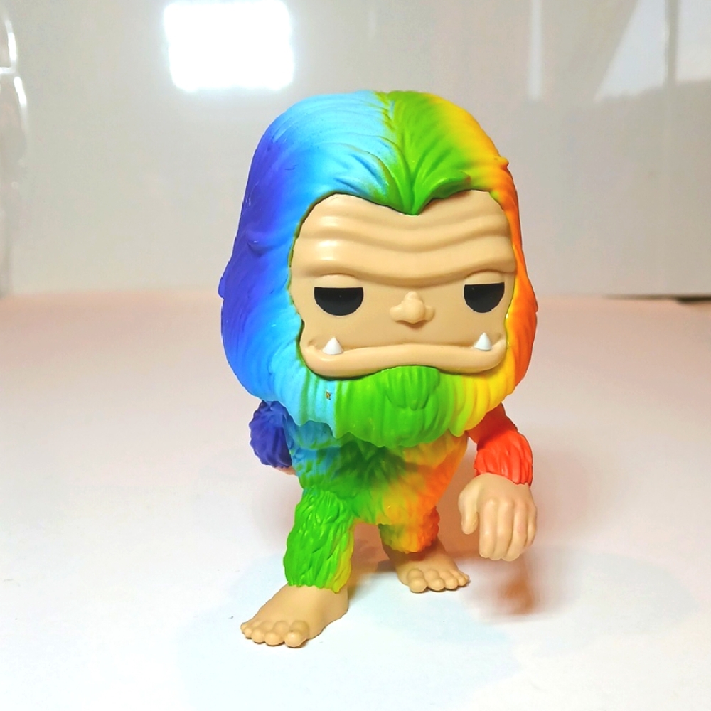 🌈 Funko Pop! Myths #14 – Rainbow Bigfoot (Exclusive, Rare)